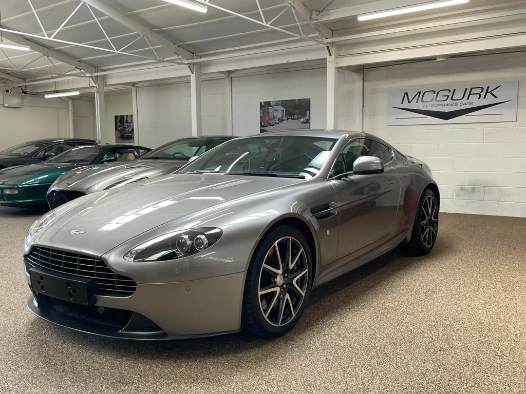 Aston Martin Vantage 4.7 V8 Coupe 