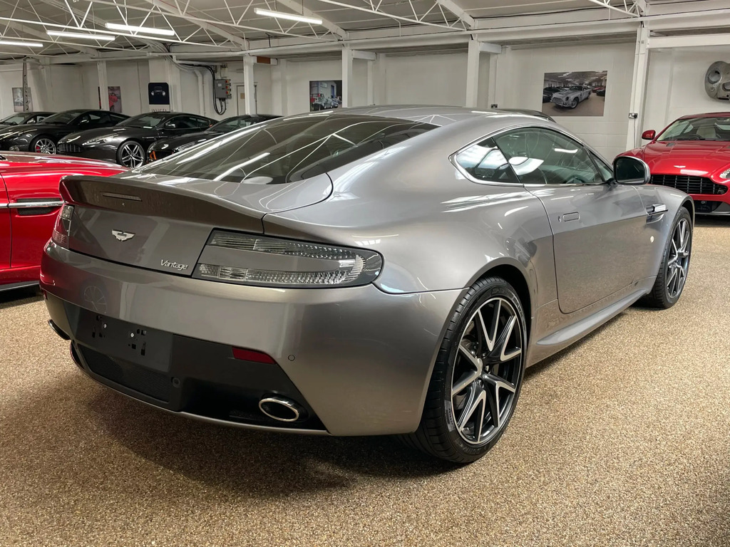 Aston Martin Vantage 4.7 V8 Coupe  #3