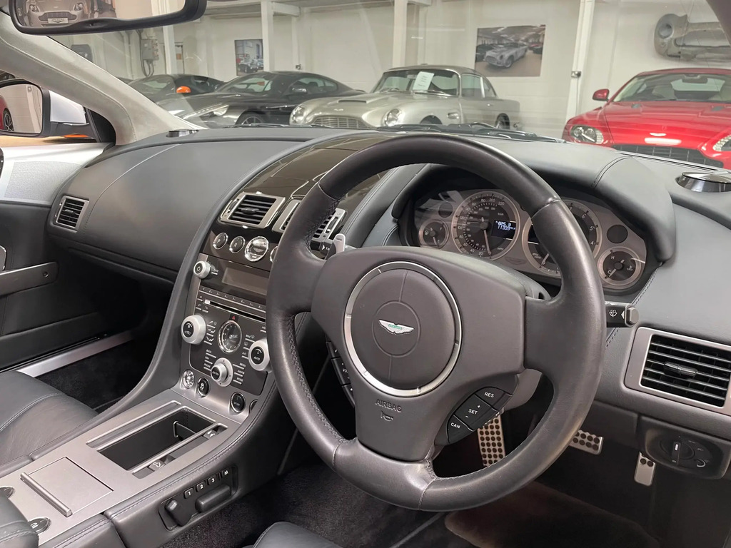 Aston Martin DB9 Classvariant Black #10