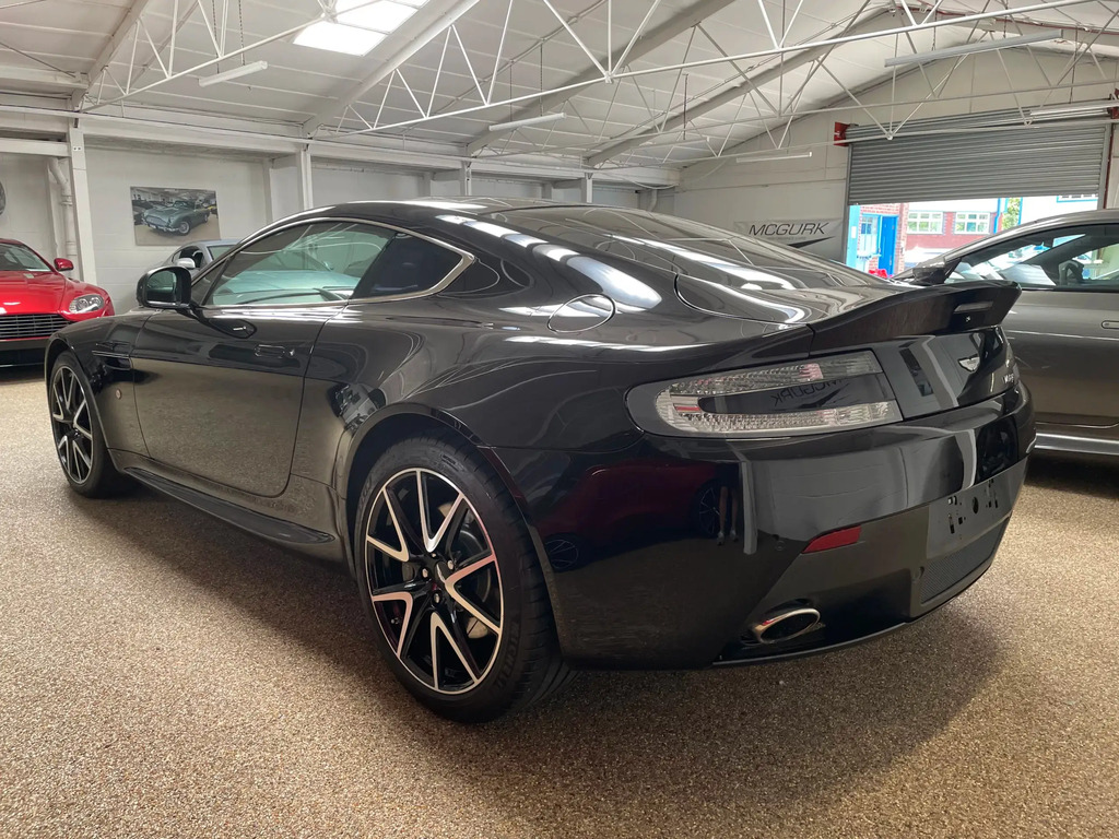 Aston Martin Vantage Vantage #4