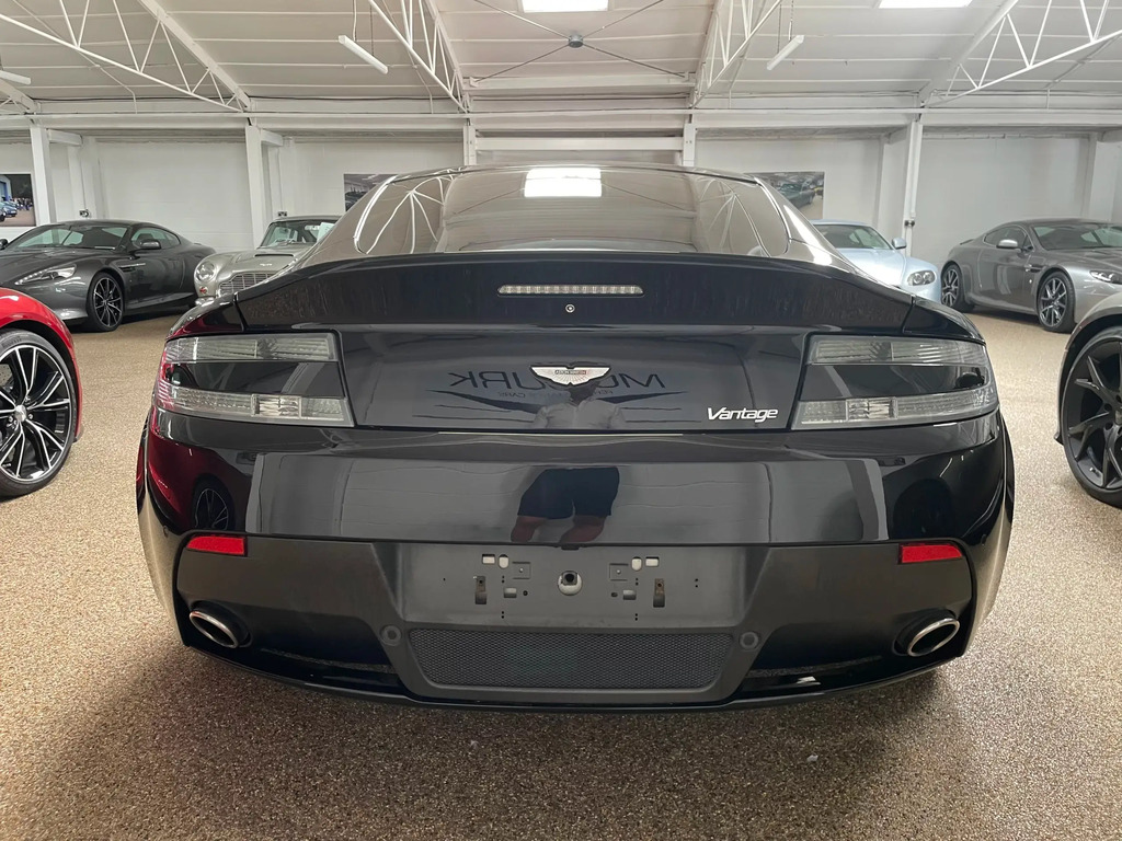 Aston Martin Vantage Vantage #6