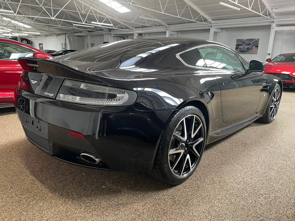 Aston Martin Vantage Vantage #3