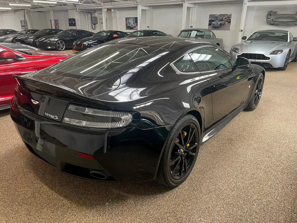 Aston Martin Vantage Vantage S #3