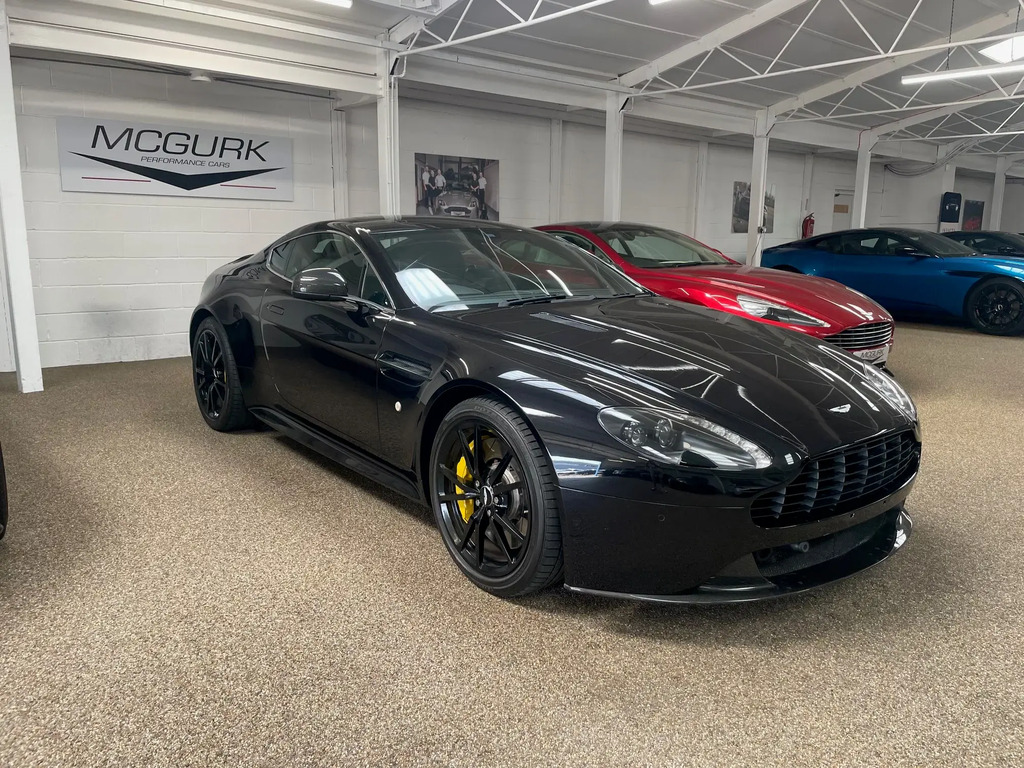 Aston Martin Vantage Vantage S #2