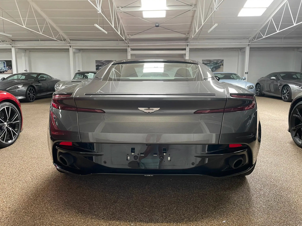 Aston Martin DB11 V12 Coupe  #6