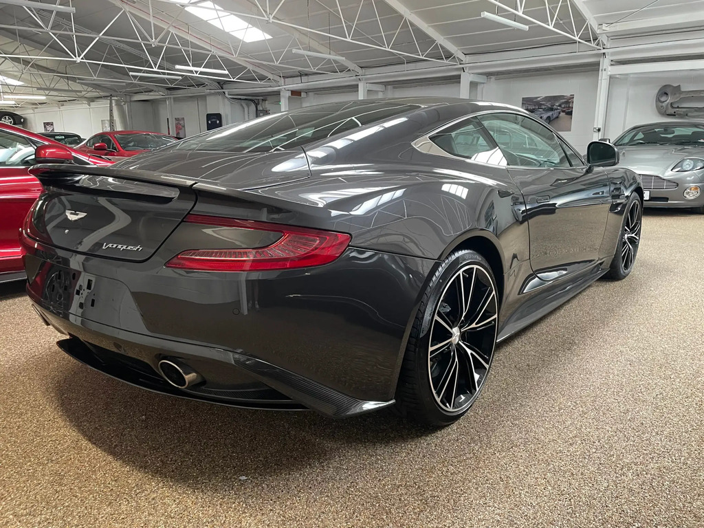 Aston Martin Vanquish #3