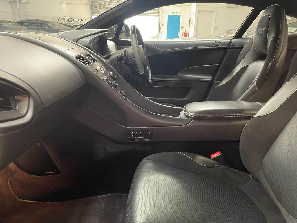 Aston Martin Vanquish V12 22 Touchtronic Silver #12