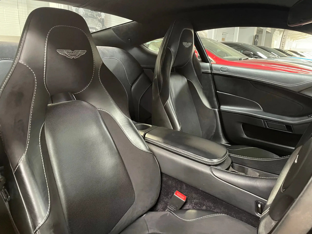 Aston Martin Vanquish V12 22 Touchtronic Silver #10