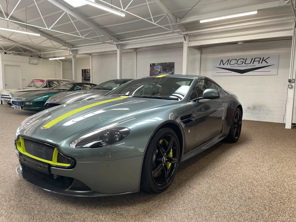 Aston Martin Vantage Vantage 