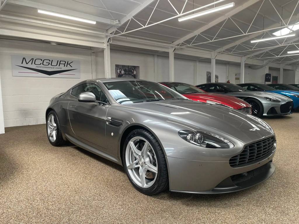 Aston Martin Vantage 4.7  #2