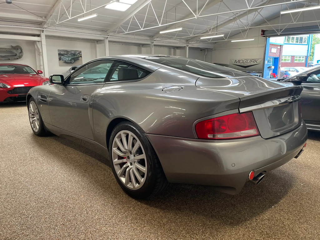 Aston Martin Vanquish #4