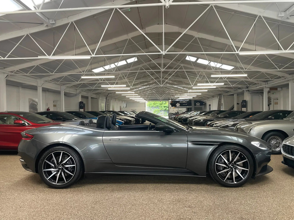 Aston Martin DB11 V12 Amr Touchtronic 2019 Silver #7