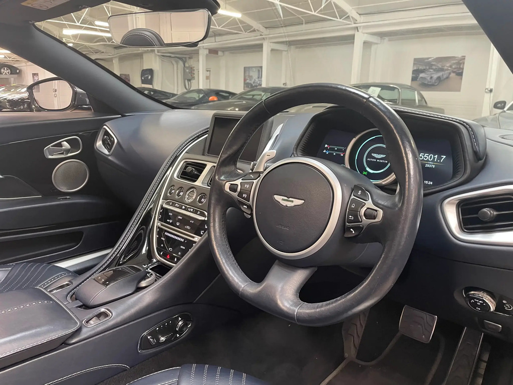Aston Martin DB11 V12 Amr Touchtronic 2019 Silver #10