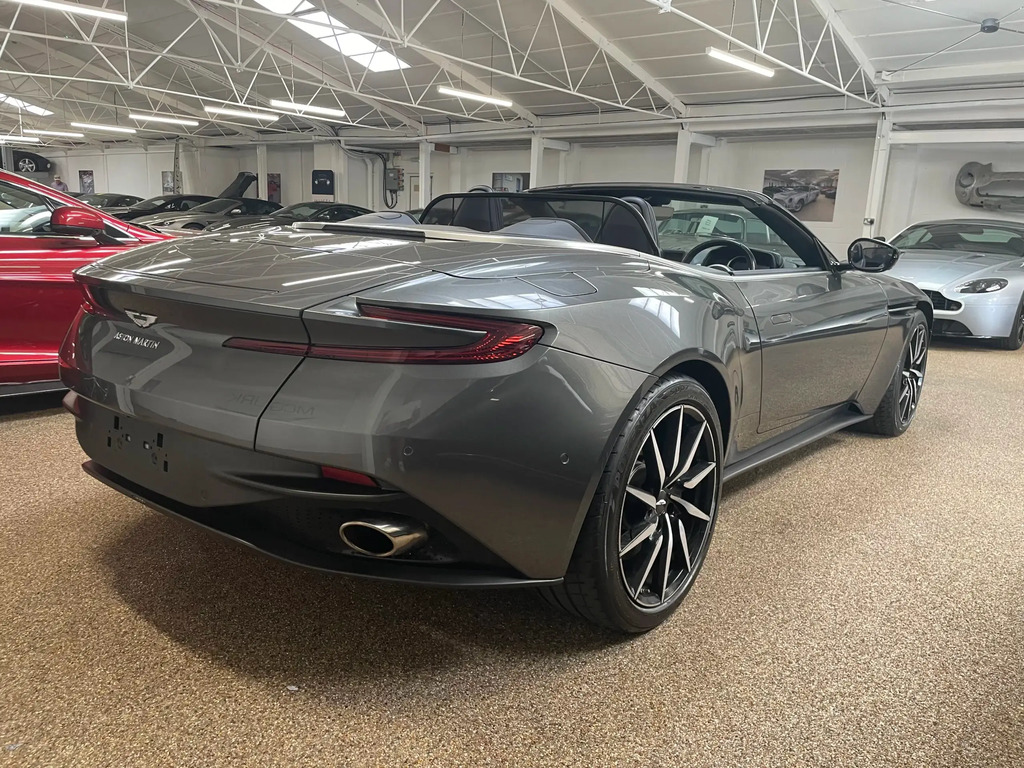 Aston Martin DB11 Volante  #3