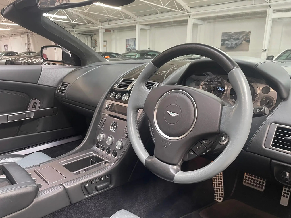 Aston Martin DB9 Volante Volante Silver #11