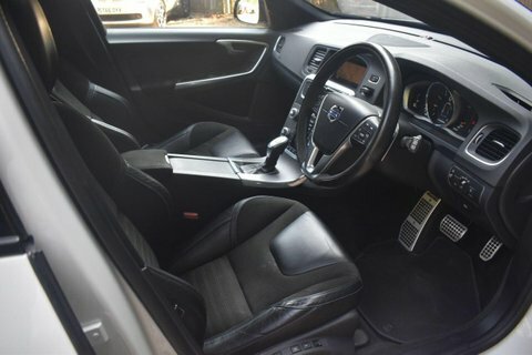Volvo V60 2.0 T6 Polestar White #4