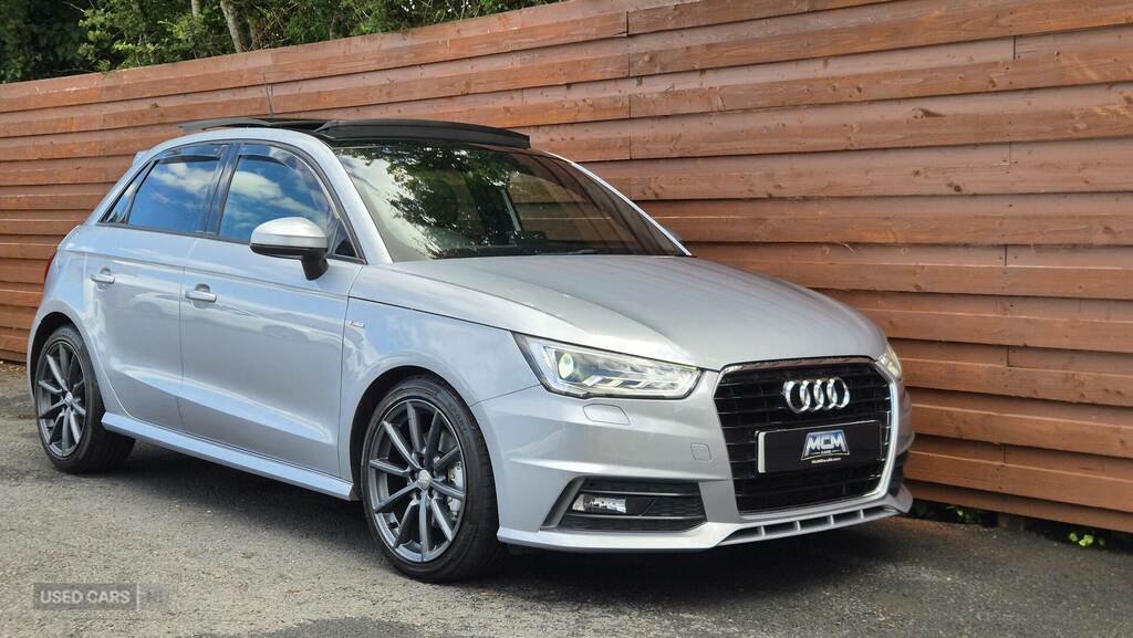 Audi A1 1.6 Tdi S Line S Tronic SX66FDZ Silver #2