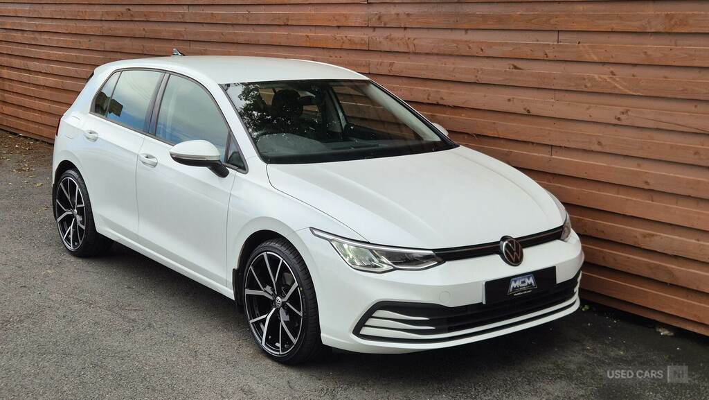 Volkswagen Golf 2.0 Tdi Life VGZ9779 White #2
