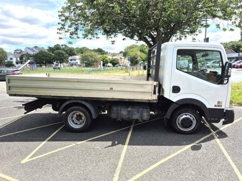 Nissan NT400 35.13 Dci Dropside White #4