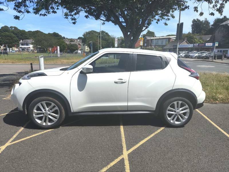 Nissan Juke 1.2 Dig-t Acenta Premium White #2