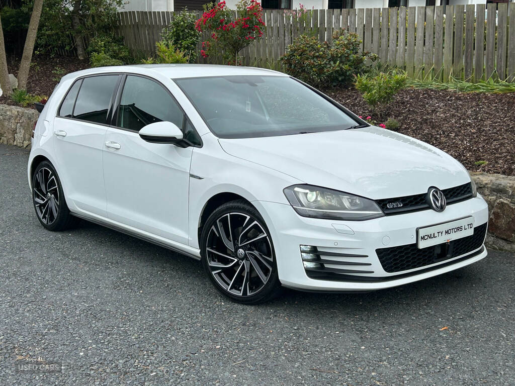 Volkswagen Golf 2.0 Tdi Gtd Nav White