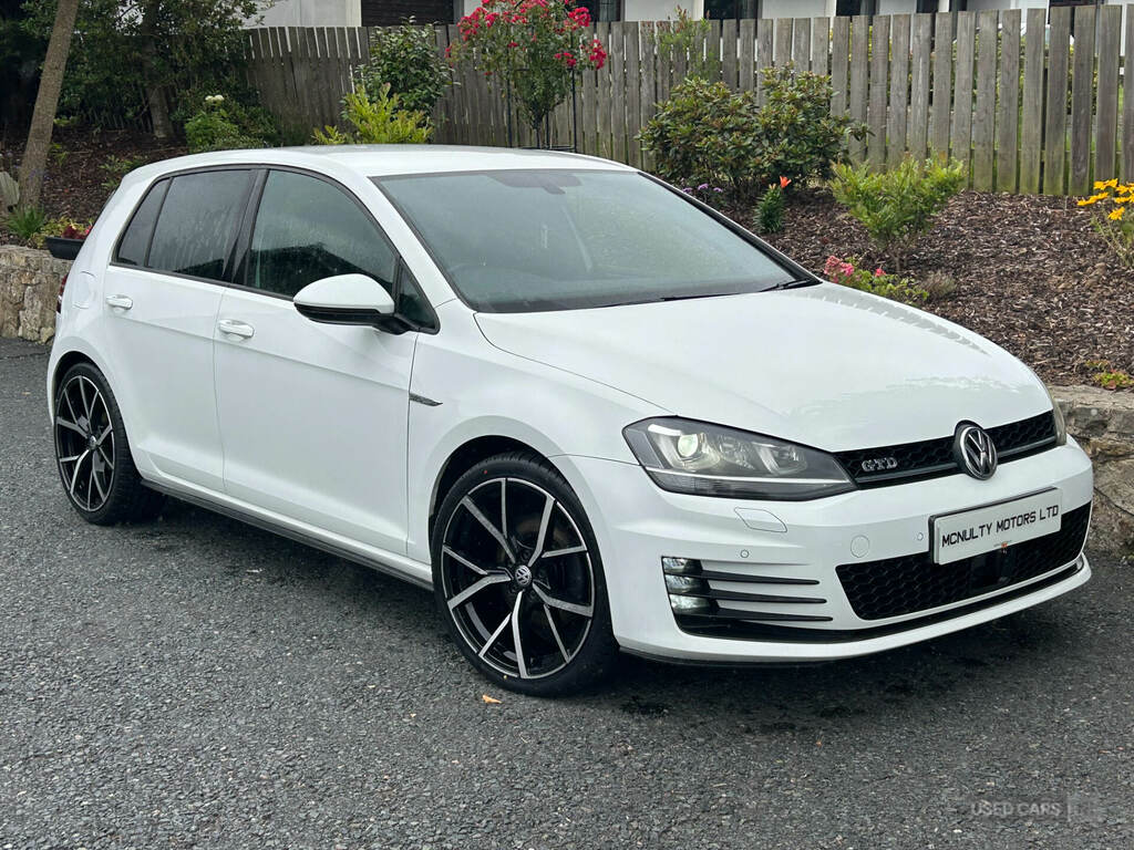Volkswagen Golf 2.0 Tdi Gtd Nav White