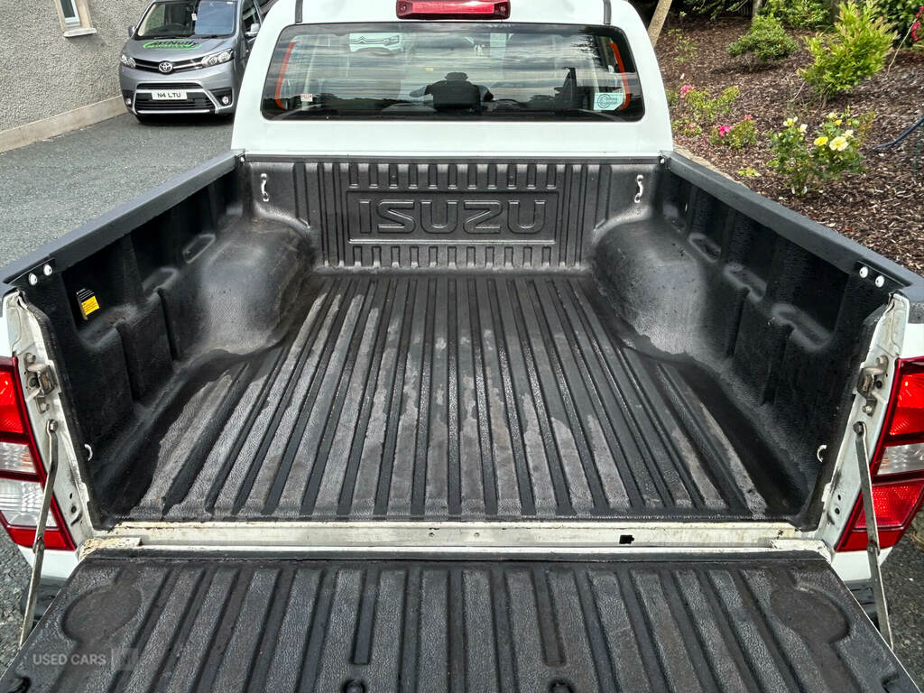 Isuzu D-Max 1.9 Td Blade 4Wd Euro 6 18,982 Car Detail #8