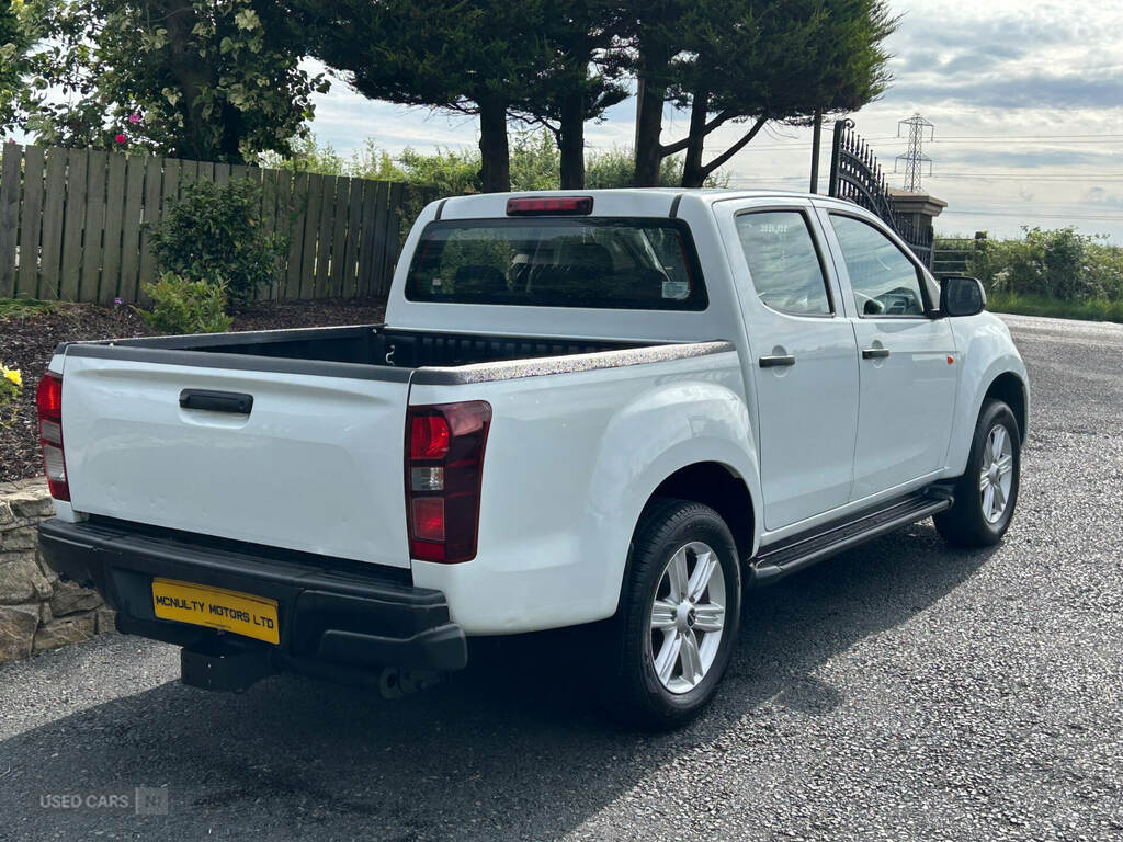 Isuzu D-Max 1.9 Td Blade 4Wd Euro 6 18,982 Car Detail #3