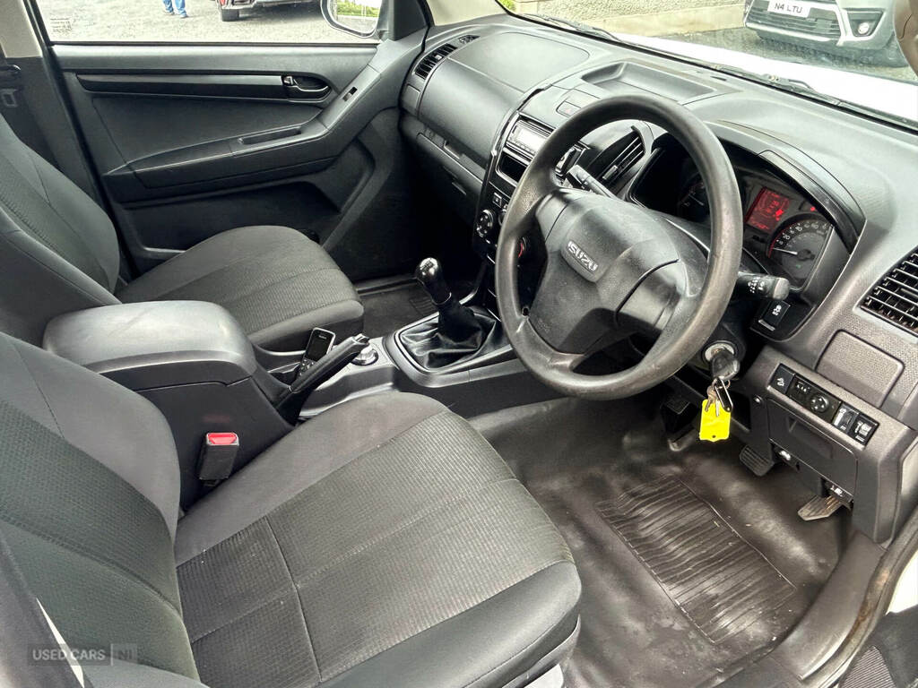 Isuzu D-Max 1.9 Td Blade 4Wd Euro 6 18,982 Car Detail #9
