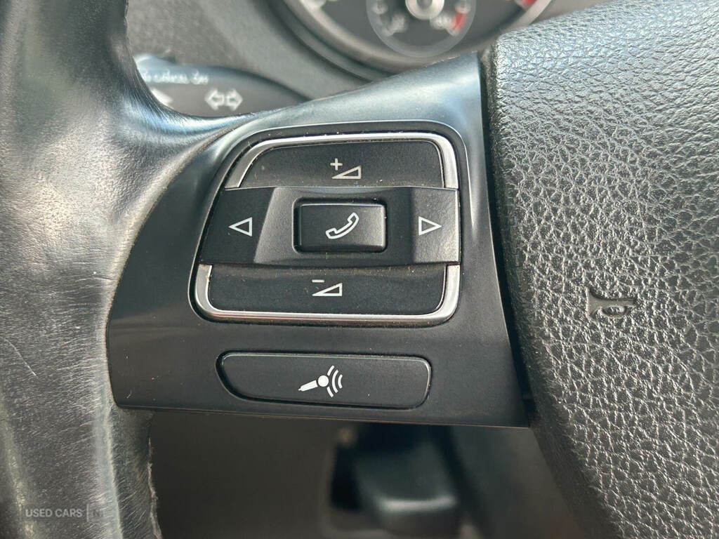 Volkswagen Amarok Automatic Silver #17