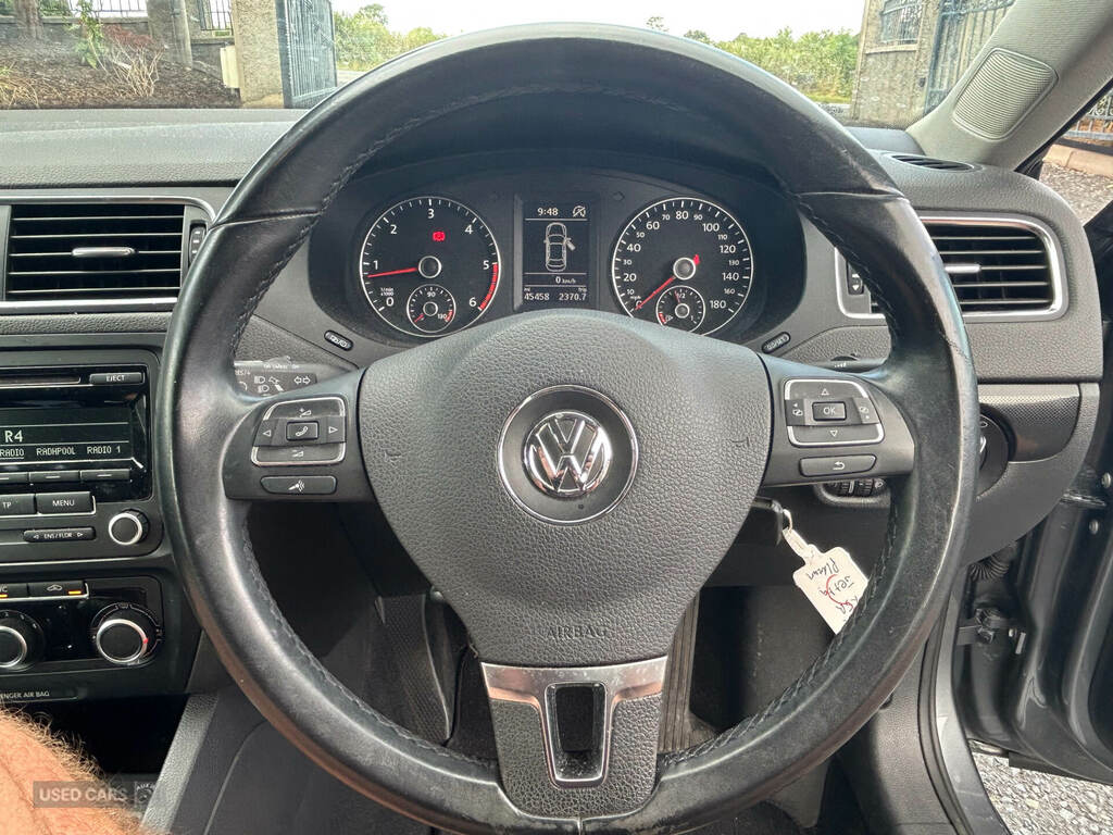 Volkswagen Jetta 1.6 Tdi Cr Bluemotion Tech Se Grey #5