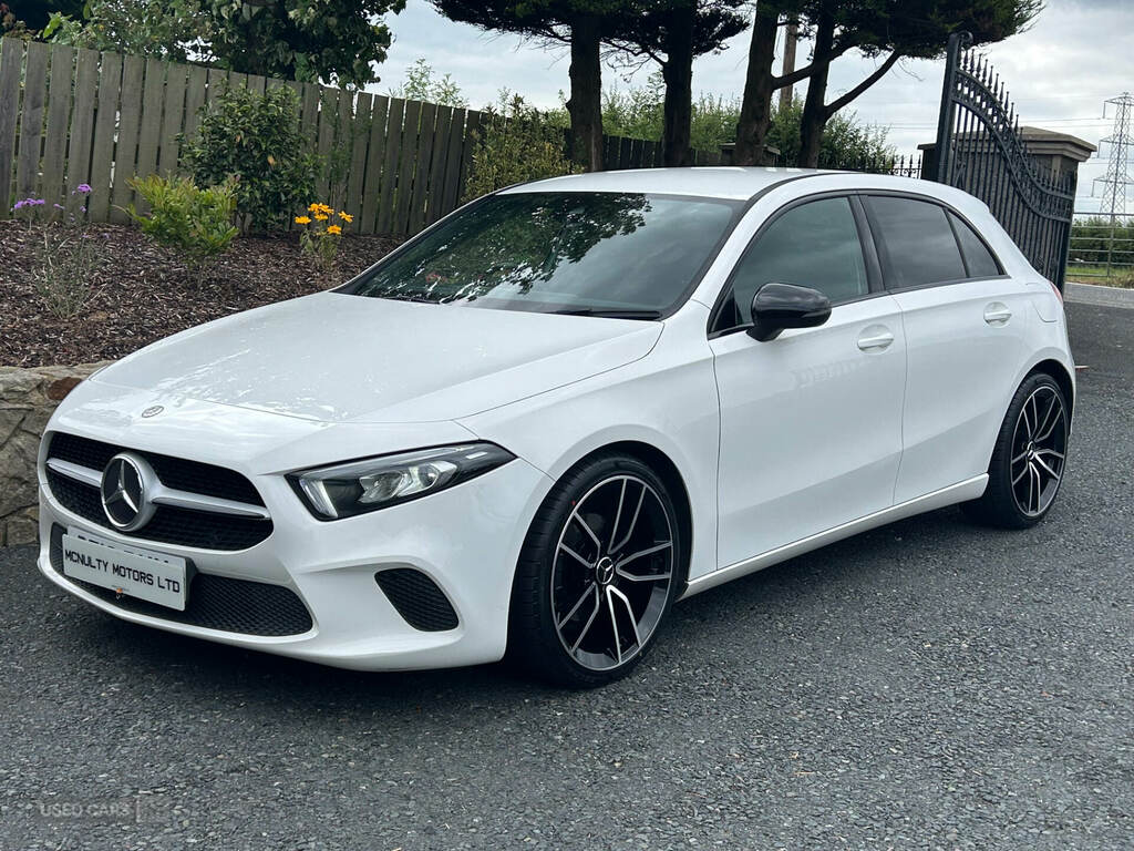 Mercedes-Benz A Class A180d Sport White #4