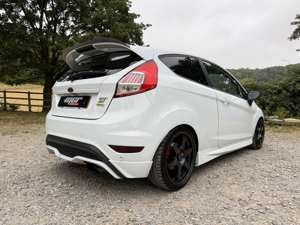 Ford Fiesta 1.6 T Ecoboost St-3 White #6