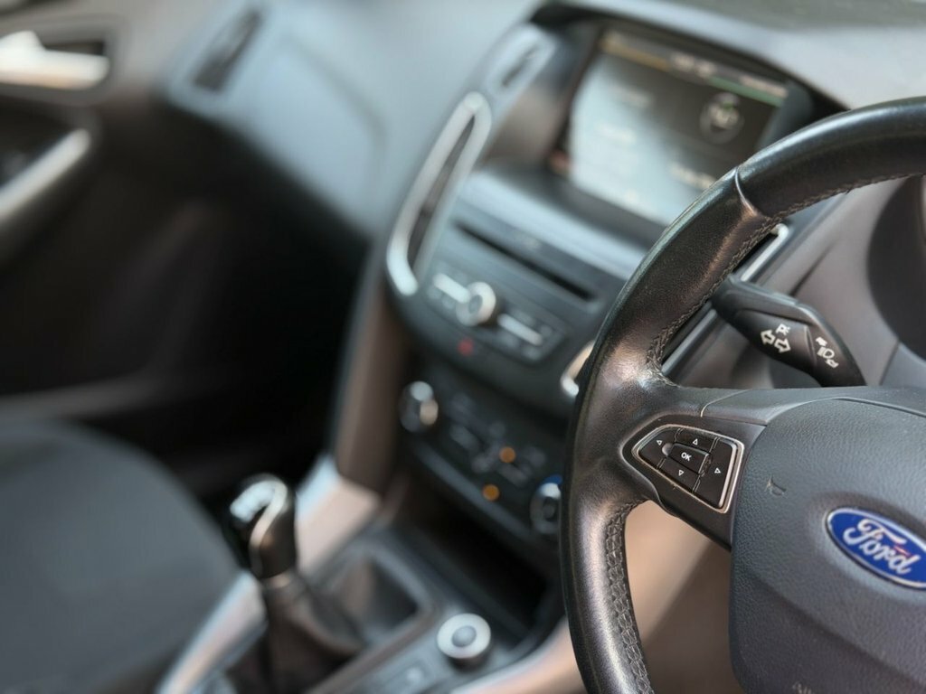 Ford Focus 1L Zetec KO16CDF White #6