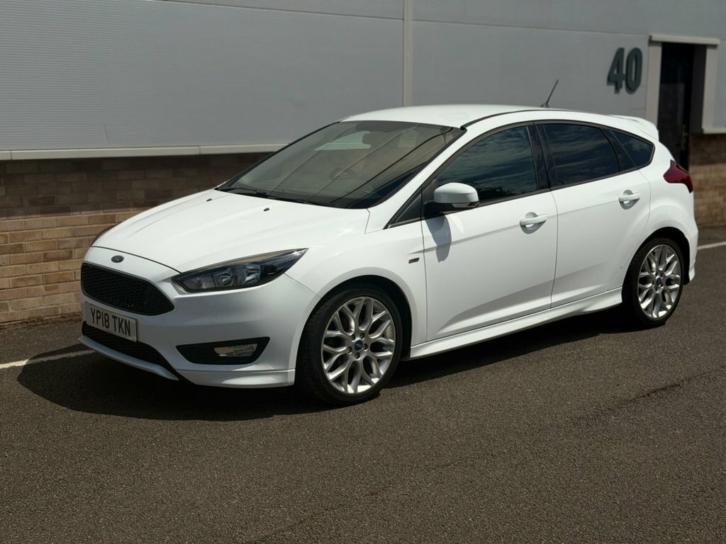 Ford Focus 1L St-line White #3