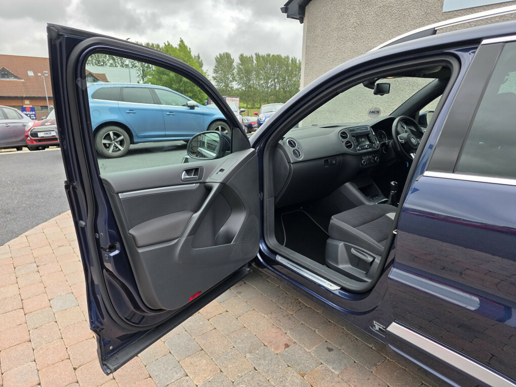 Volkswagen Tiguan 2.0 Tdi Bluemotion Tech Match 4Motion 150 Dsg Grey #9
