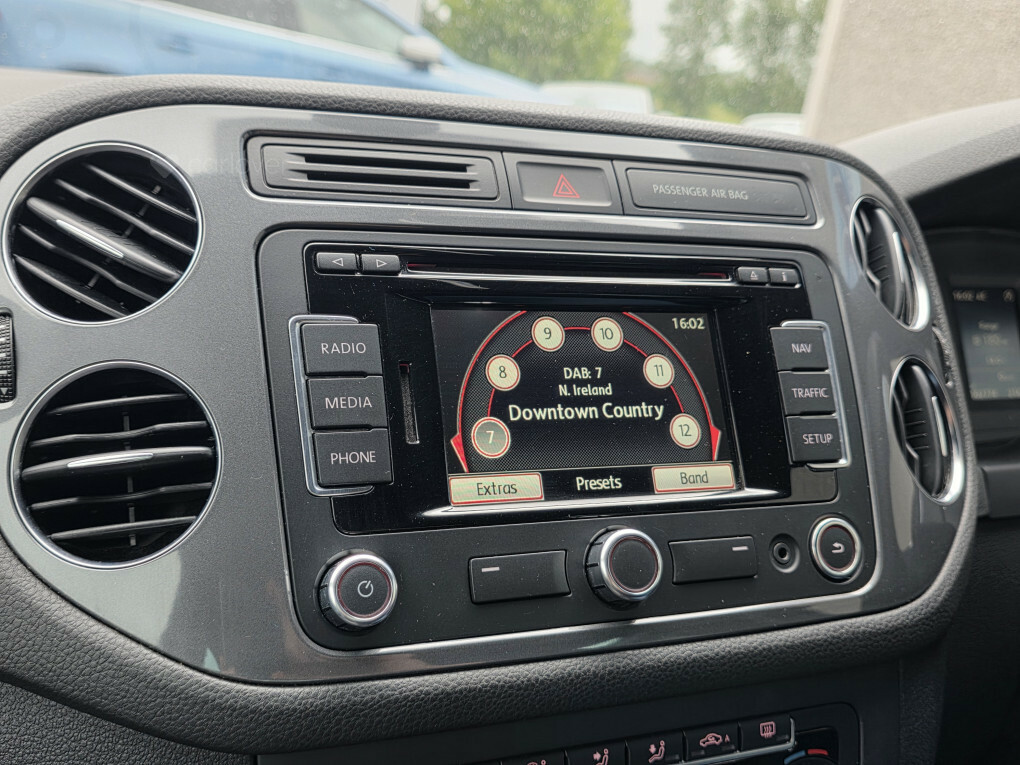 Volkswagen Tiguan 2.0 Tdi Bluemotion Tech Match 4Motion 150 Dsg Grey #30