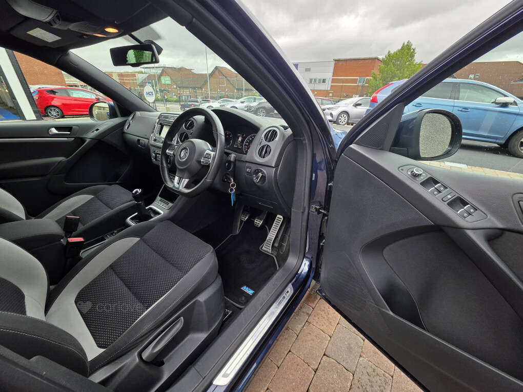 Volkswagen Tiguan 2.0 Tdi Bluemotion Tech Match 4Motion 150 Dsg Grey #22