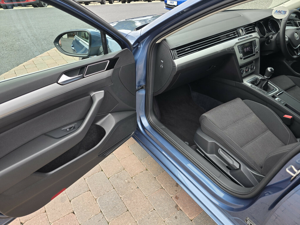 Volkswagen Passat 1.4 Tsi Gte 218Ps Phev Dsg Estate Blue #34