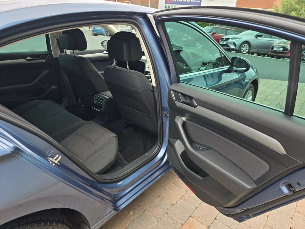 Volkswagen Passat 1.4 Tsi Gte 218Ps Phev Dsg Estate Blue #26