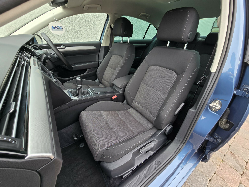 Volkswagen Passat 1.4 Tsi Gte 218Ps Phev Dsg Estate Blue #35