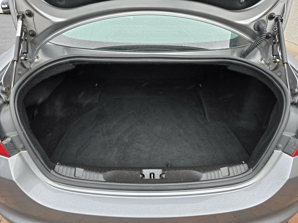 Jaguar XF 2.2D Luxury Saloon Euro 5 Ss 1 White #15