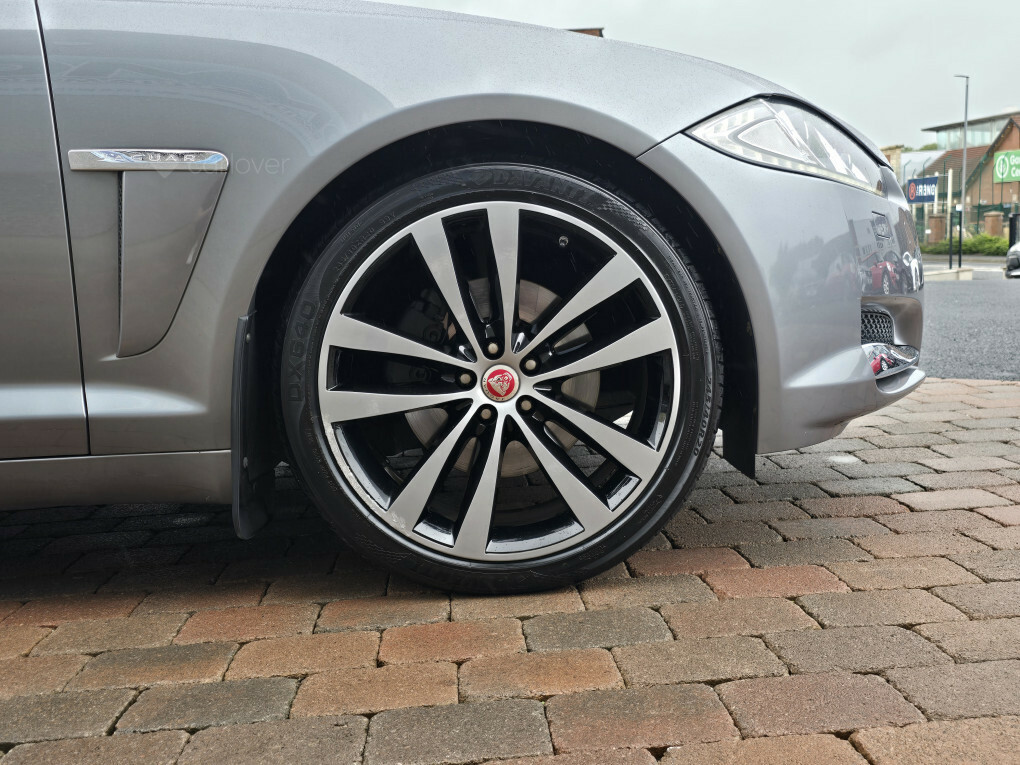Jaguar XF 2.2D Luxury Saloon Euro 5 Ss 1 White #10