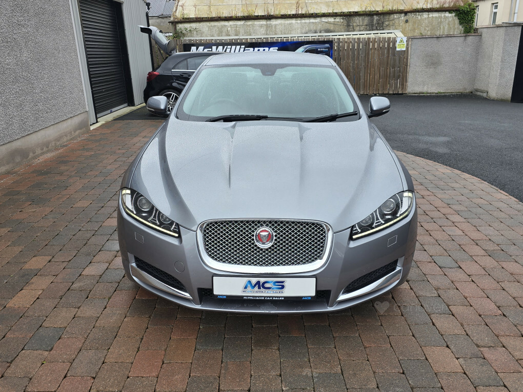 Jaguar XF 2.2D Luxury Saloon Euro 5 Ss 1 White #11