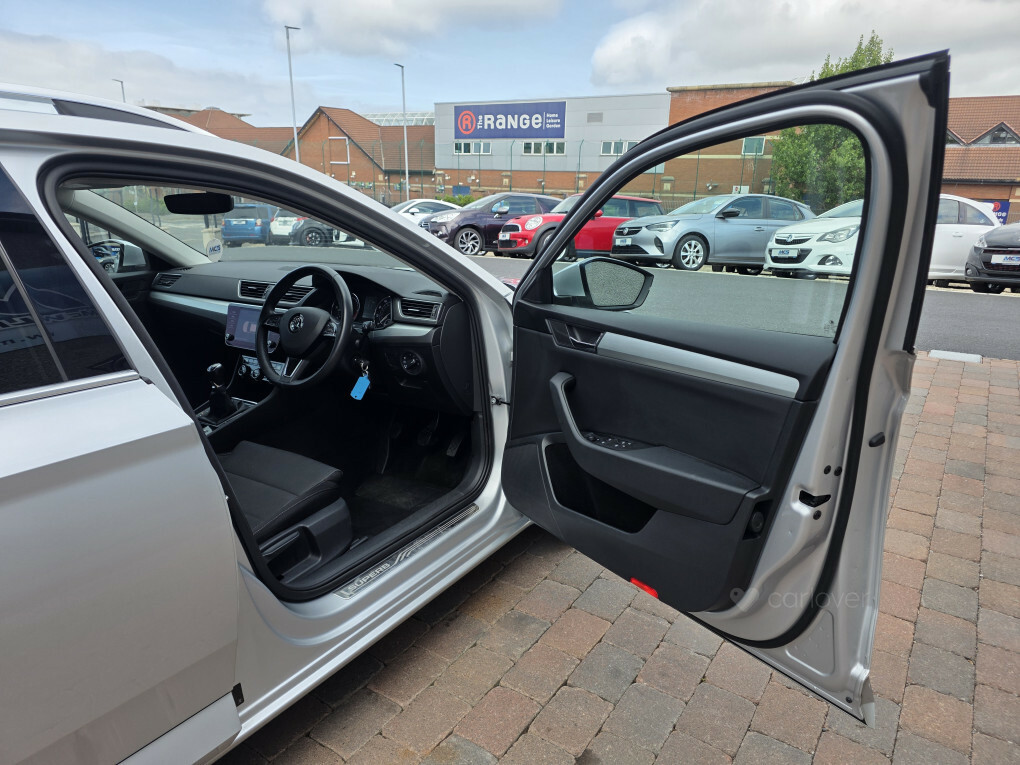 Skoda Superb Superb Se L Executive Tdi S-a Black #21