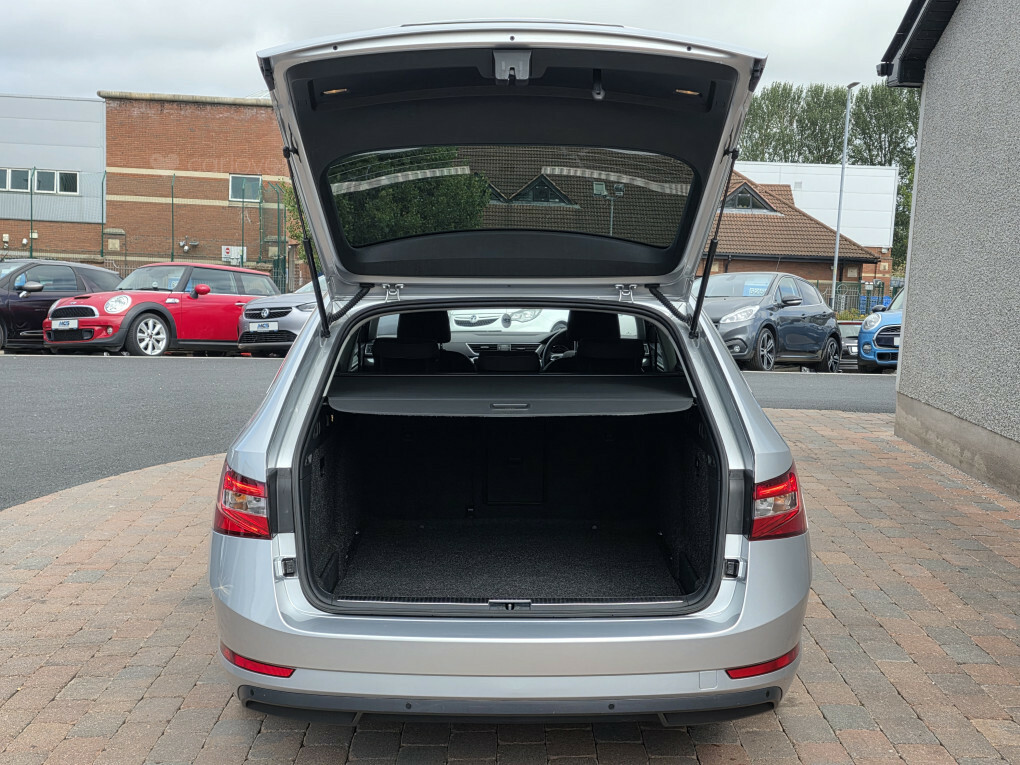 Skoda Superb Superb Se L Executive Tdi S-a Black #32
