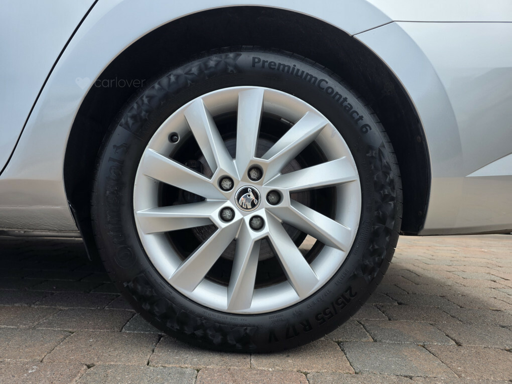 Skoda Superb Superb Se L Executive Tdi S-a Black #37