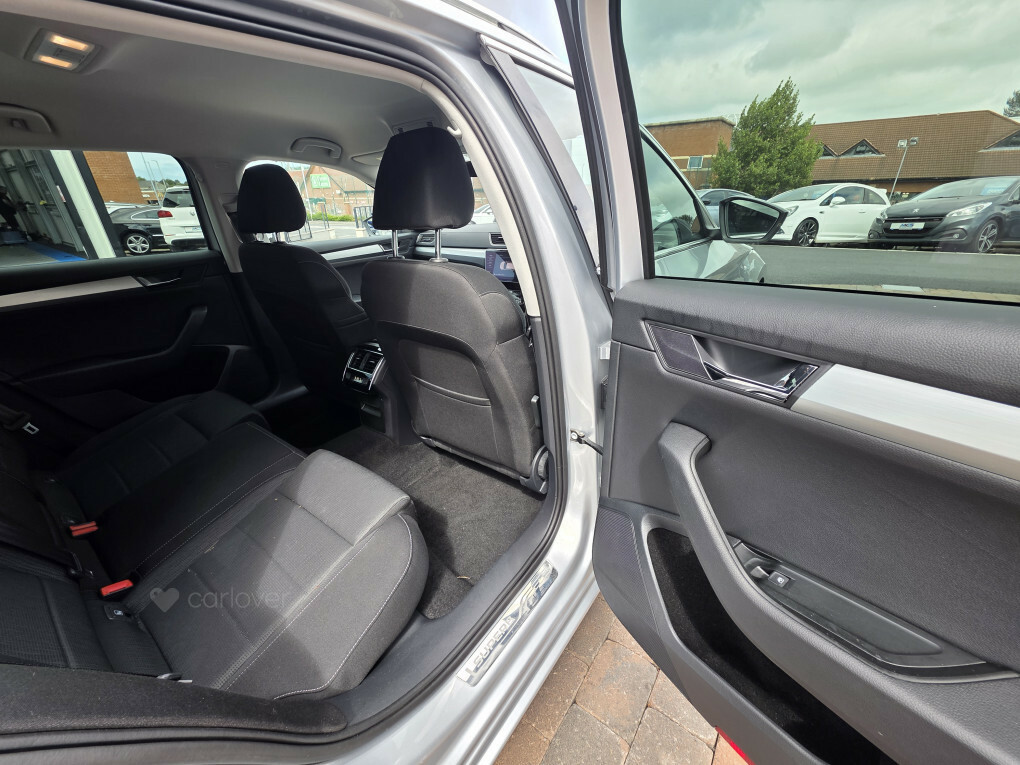 Skoda Superb Superb Se L Executive Tdi S-a Black #19