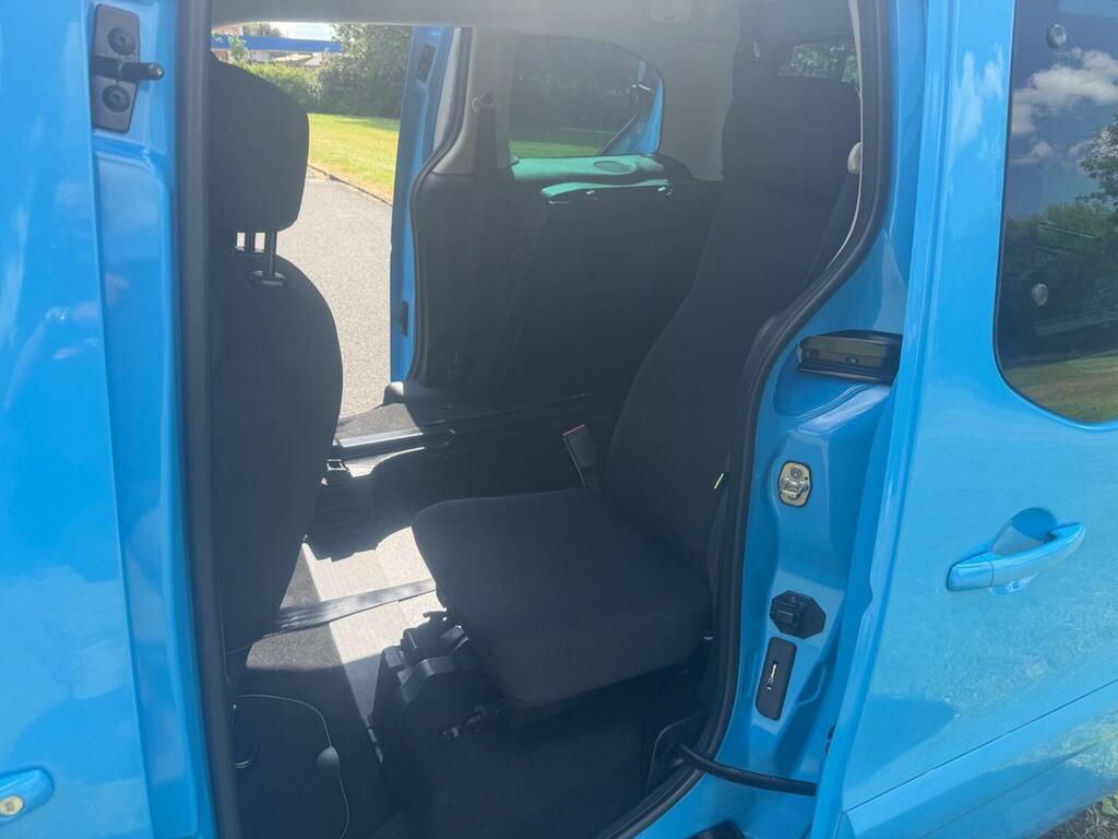 Peugeot Partner Tepee 1.6L Allure Grey #15