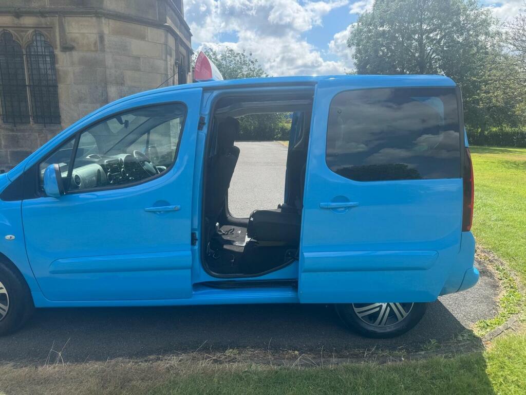 Peugeot Partner Tepee 1.6L Allure Grey #16